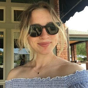 Meet your Posher, Emma